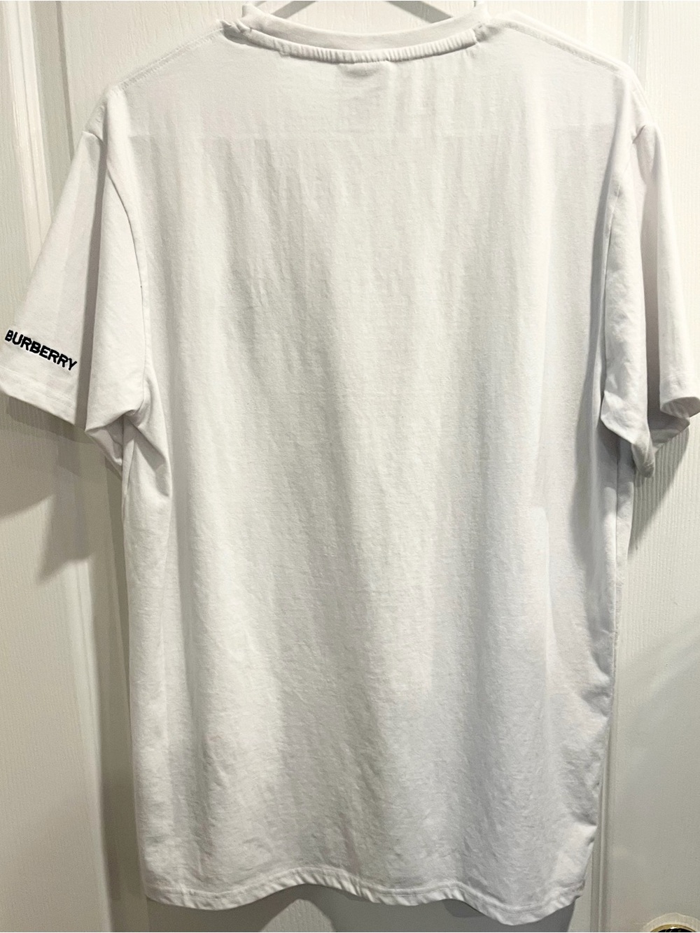 Burberry White Short Sleeve Tee with Black Circular Logo - Picture 3 of 8